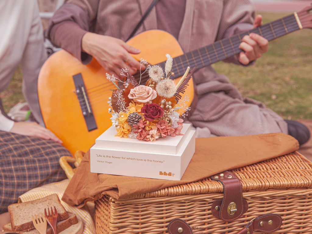 romantic moment valentine's flower box