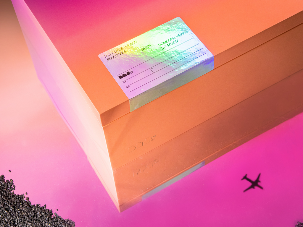 Immigration Gift Box Gradient 