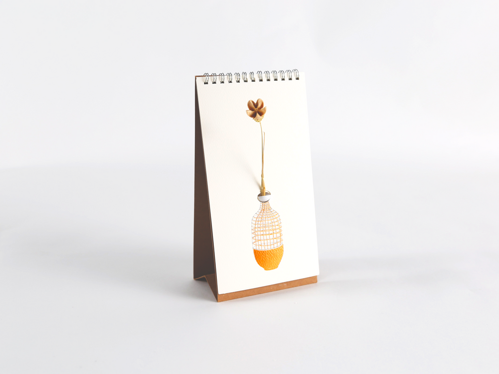 flip vase with plain background
